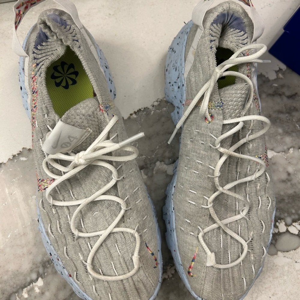 Nike tennis shoes